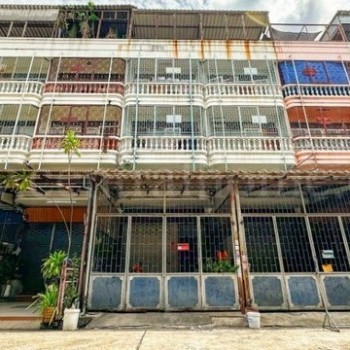 อาคารพาณิชย์ 3.5 ชั้น ลาดพร้าววังหิน 26 เนื้อที่ 24 ตร.วา ราคาถูกมาก - ลาดพร้าว