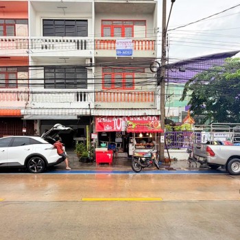 ขายตึกแถว ดอนเมือง ติดถ. ช่างอากาศอุทิศ ดอนเมือง เป็นตึกแถว 3 ชั้น