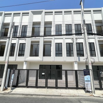 ขายบ้านโฮมออฟฟิศ 3 ชั้น หรูหราเหนือระดับ Primero พหลโยธิน 85