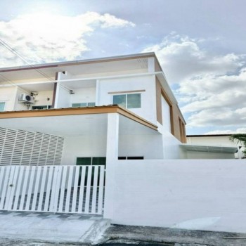 ขายบ้านหลังมุม หมู่บ้านบูรพาแลนด์ หนองค้อ ศรีราชา บ้านสวยเนื้อที่เยอะ TP-H2507