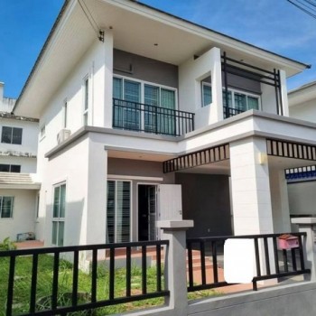 คริสตัล พลัส ศรีราชา-หนองยายบู่ ถนนกว้าง น้ำไม่ท่วม บิวท์อินครบ TP-H2504